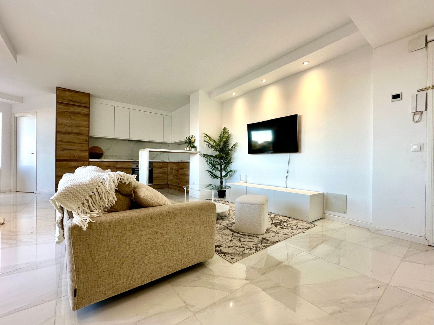 Piso en calle Aguamarina, 62 - Foto 4