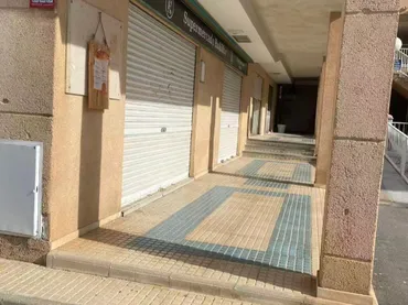 Local comercial en  Carrer la Sèquia 8 - Foto 13