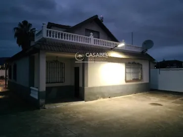 Chalet en  camino viejo Almadovar calle Milagrosa - Foto 1