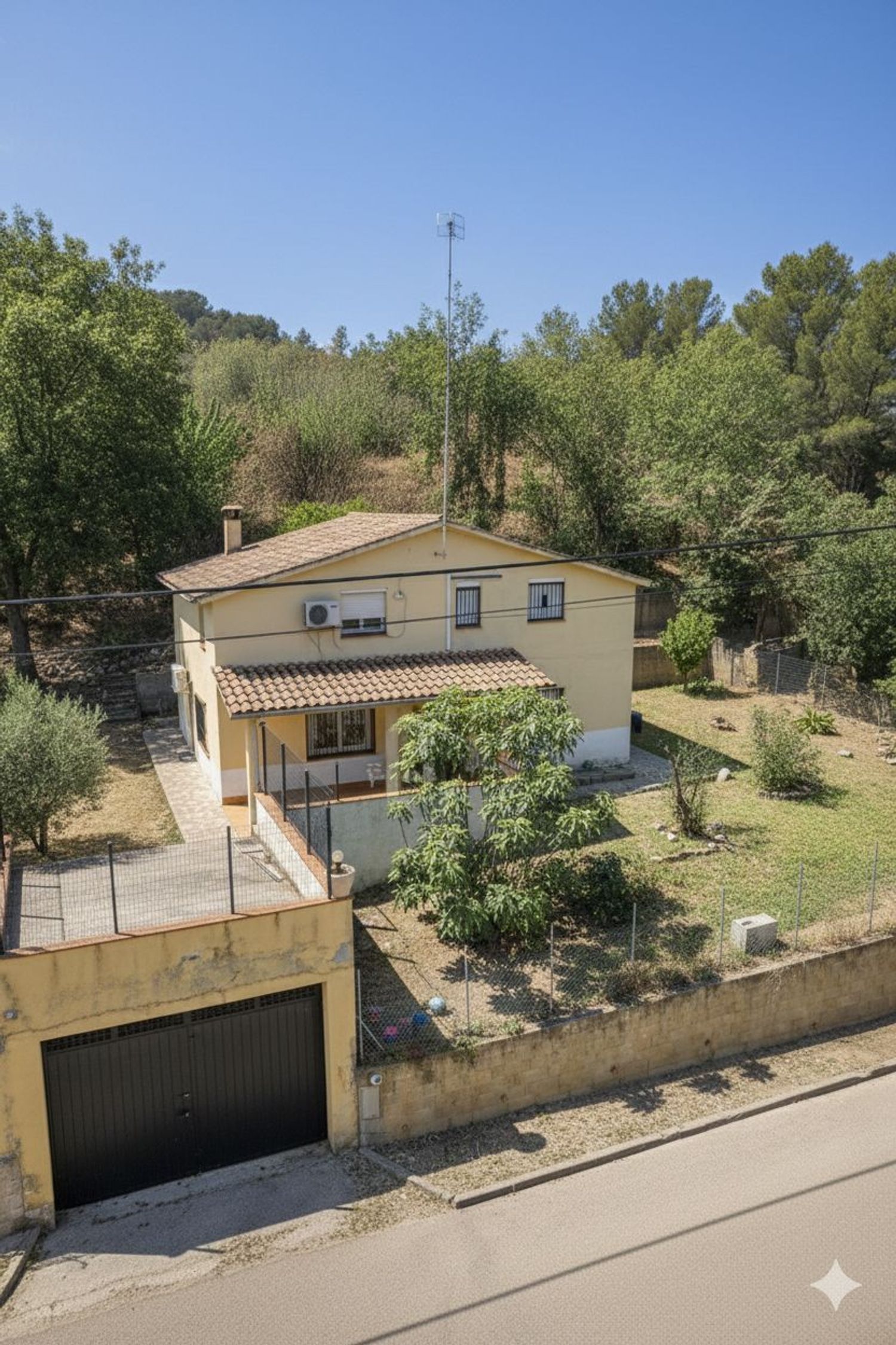 Casa o chalet independiente en Calle de Isabel la católica, 255 - Foto 2