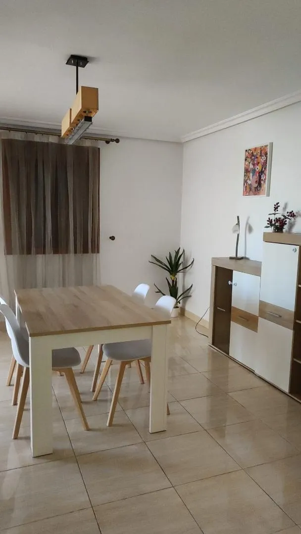 Piso en  Calle Frank Capra 14 - Foto 2