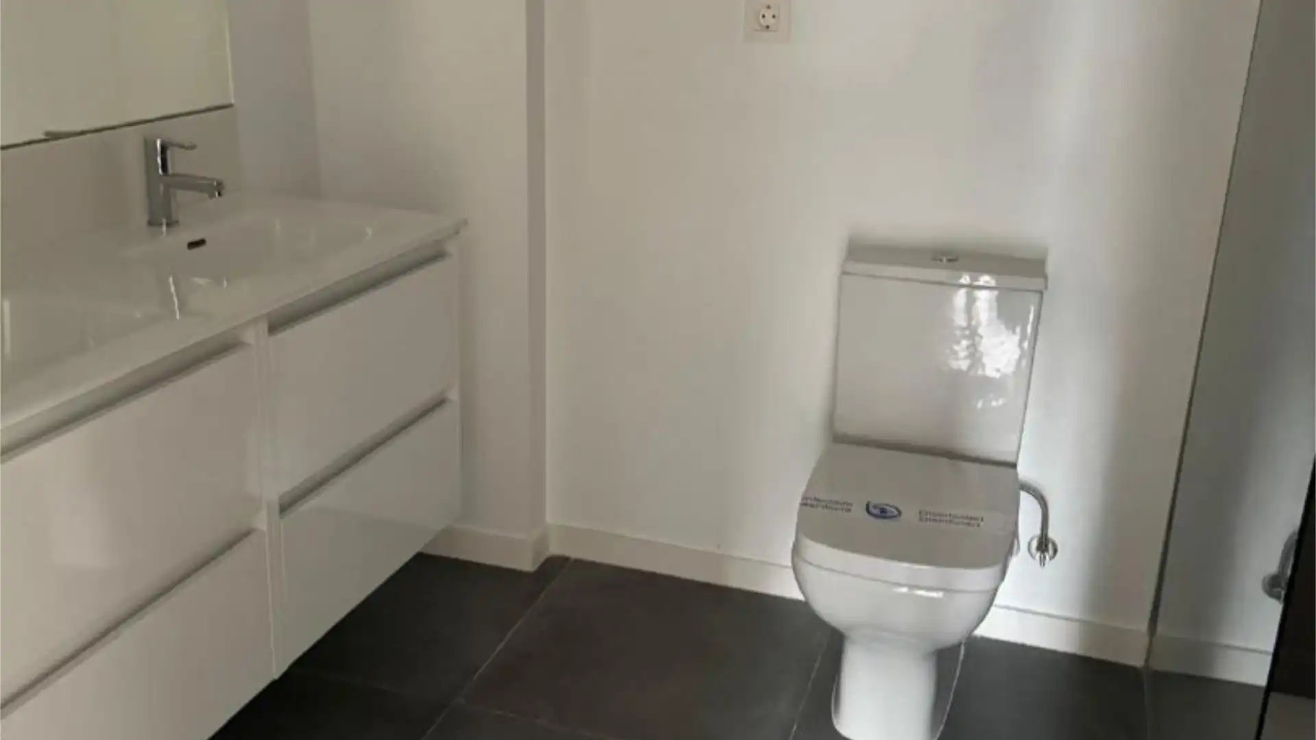 Piso en  Carrer de la Mar Tirrena 9 - Foto 10