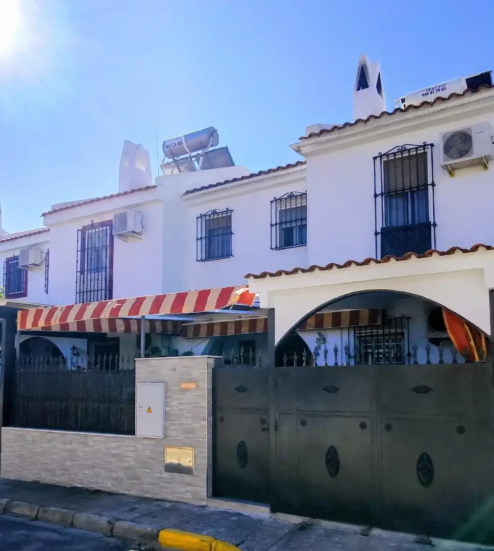 Casa adosada en  Calle Alhami 104 - Foto 5