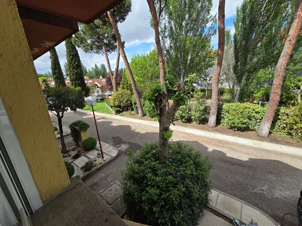 Chalet adosado en calle de Cuesta Blanca, 47 - Foto 1
