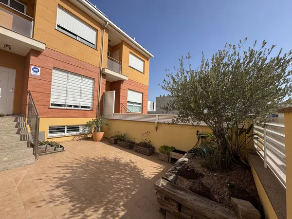 Chalet adosado en Calle Vicent Serra Llaurador, 117, Centro, Centro - Foto 1