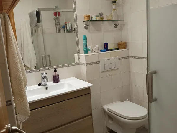 Chalet adosado en calle Castromonte, 28