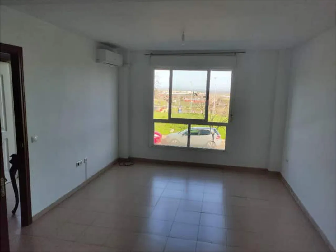 Casa adosada en Residencial Universidad - Foto 3