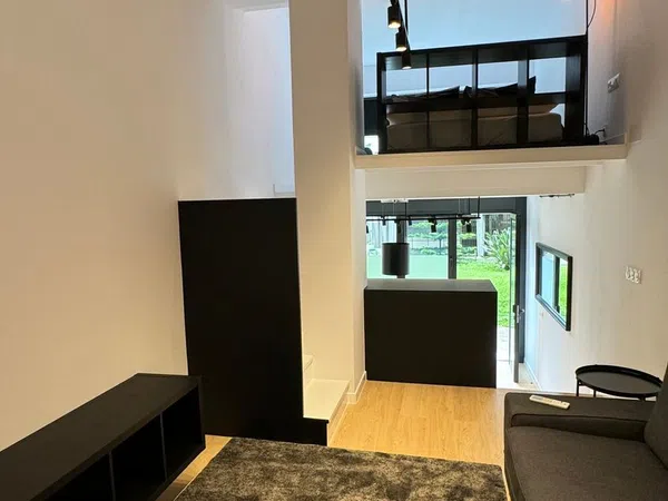 Dúplex en travesía de les Corts, 363