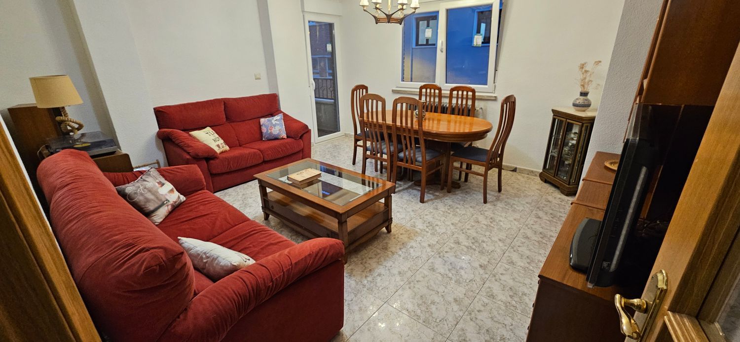 Piso en calle Gómez Arias, 10 - Foto 1