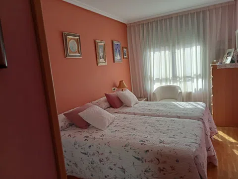 Piso en Alejandro Casona, 12