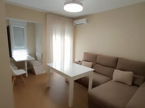 Piso en calle Abogado Enríquez Barrios, 8