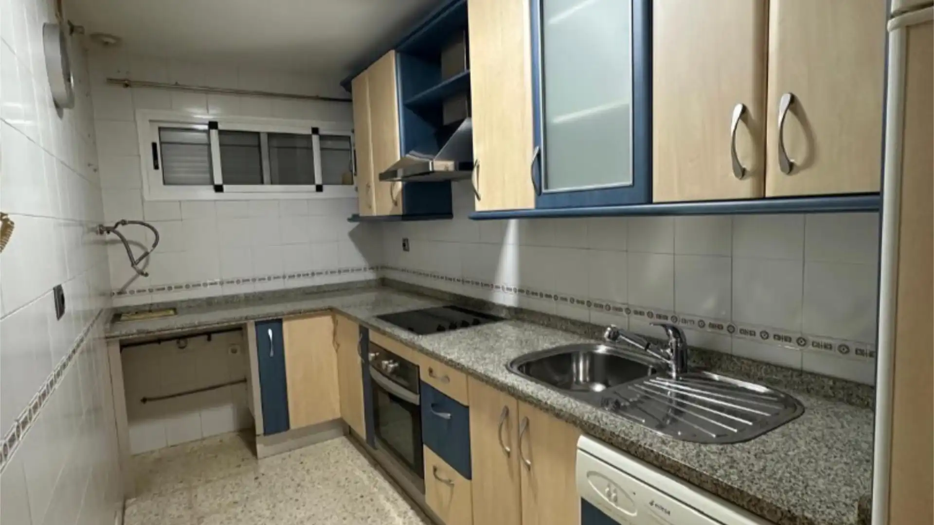 Piso en  Avenida de Medina Sidonia 7 - Foto 8