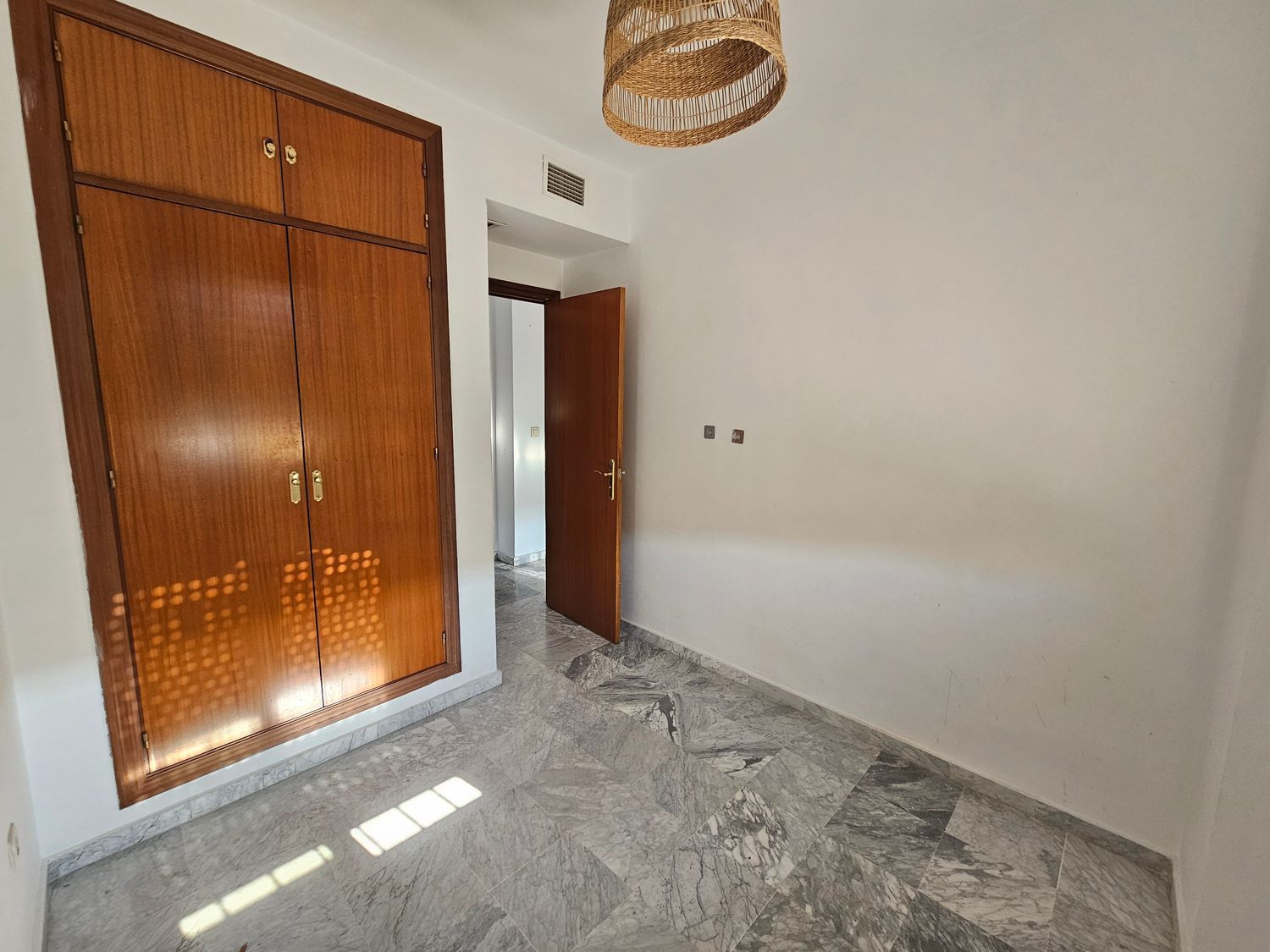 Piso en Calle Melchor Gallegos, 11, Gran Plaza - Marqués de Pickman - Ciudad Jardín - Foto 6