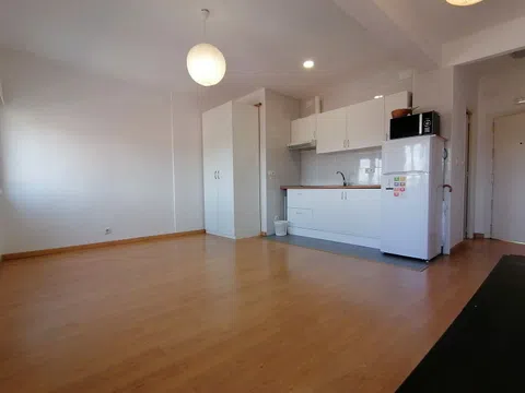 Estudio en calle del Maestro Arbós, 3
