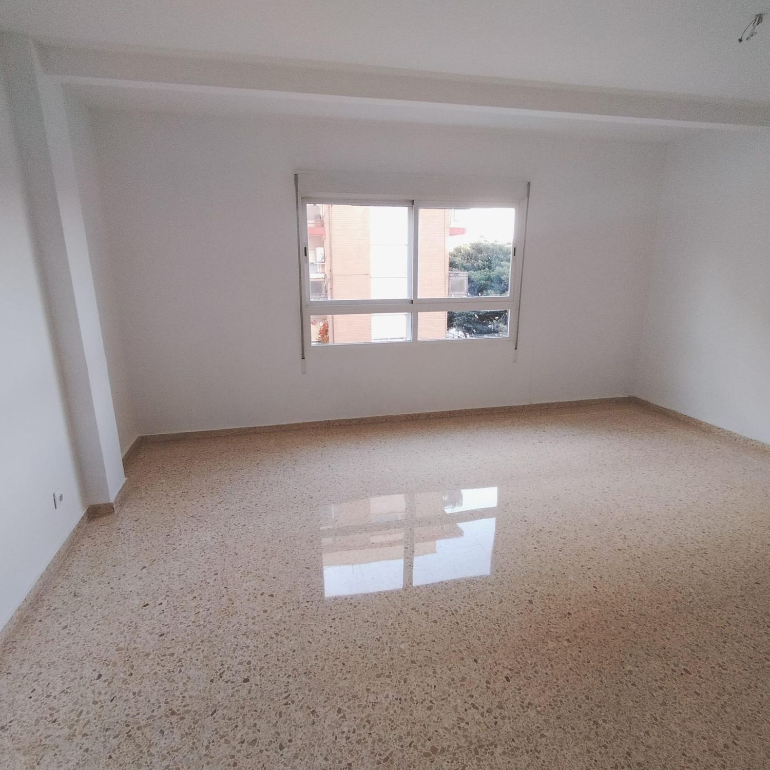 Piso en Calle Hospital - Foto 4