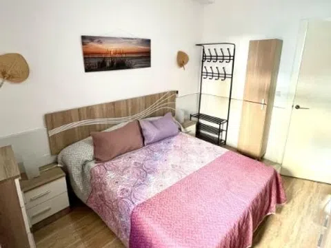 Piso en C. de Carolina Álvarez, 9