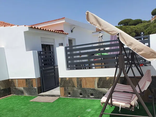 Chalet pareado en Avenida Conquistadores, 46 - Foto 1