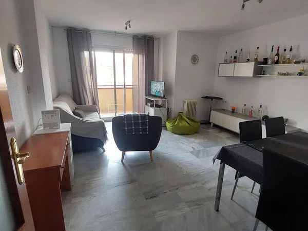 Piso en calle Maria Teresa Leon, 13