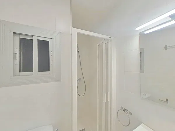 Piso en Barrio Lloreda - Foto 25