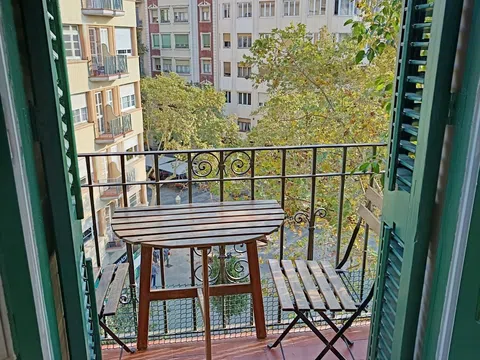 Piso en calle de los Castillejos, 345