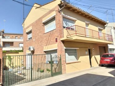 Chalet en  Carrer de Sant Pelegrí 80 - Foto 1