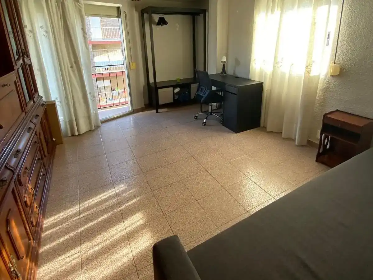 Piso en  Carrer de la Pobla de Farnals 70 - Foto 3