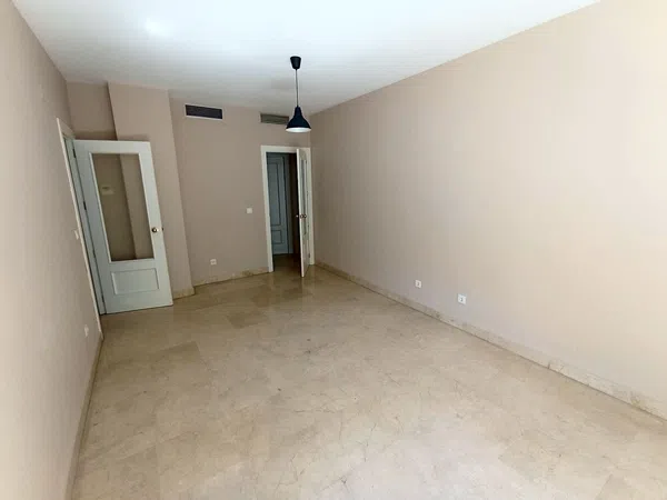 Piso en Avenida Virgen de la Esperanza, 31, Los Bermejales - Foto 2