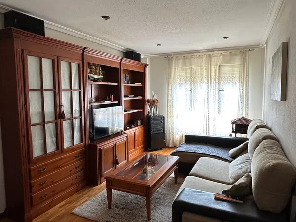 Dúplex en Calle la Estrecha, 30, HUCA-La Cadellada - Foto 1