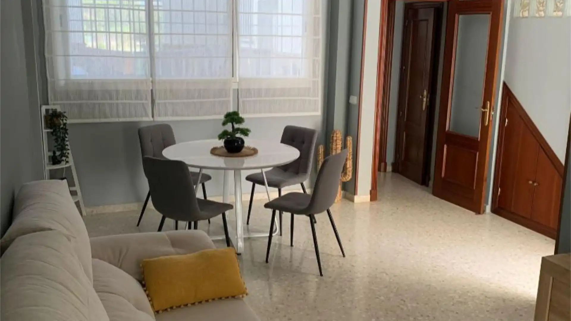 Casa adosada en  Calle de la Hijuela 19 - Foto 5