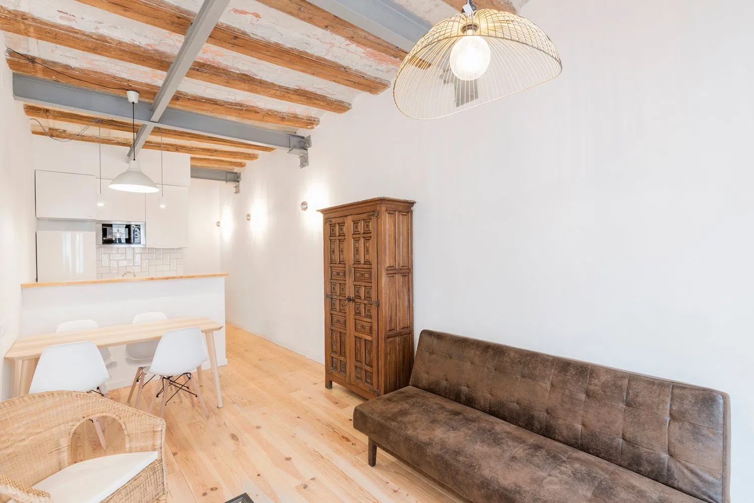 Estudio en calle de la Reina Amàlia, 27 - Foto 6