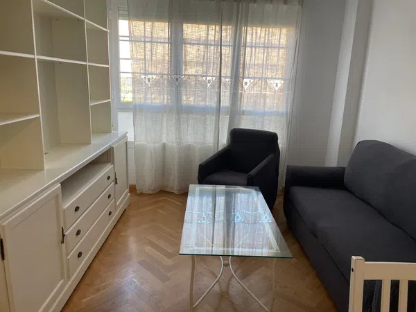 Piso en avenida de Isabel de Valois, 28