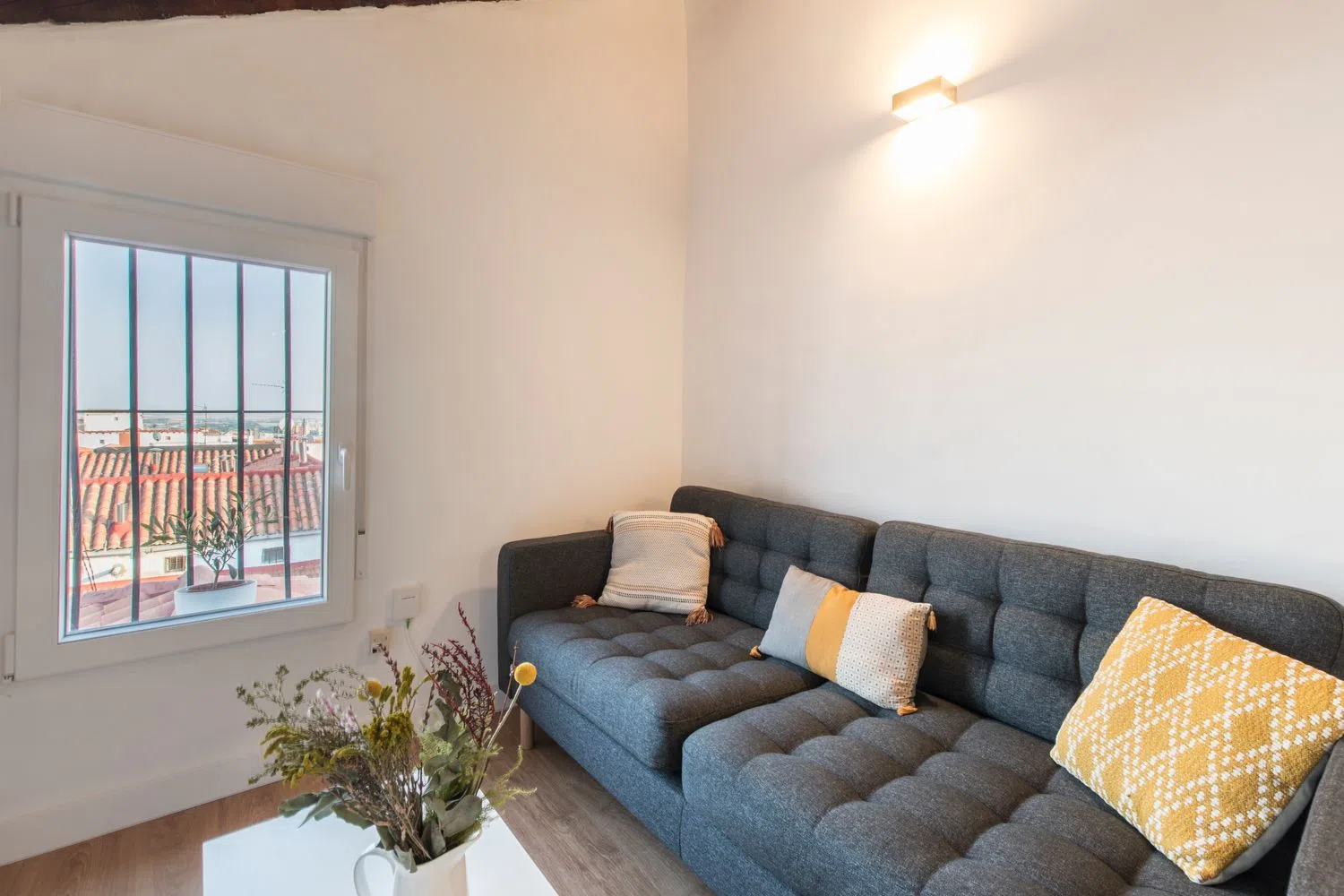 Ático en calle del Mesón de Paredes, 20 - Foto 2