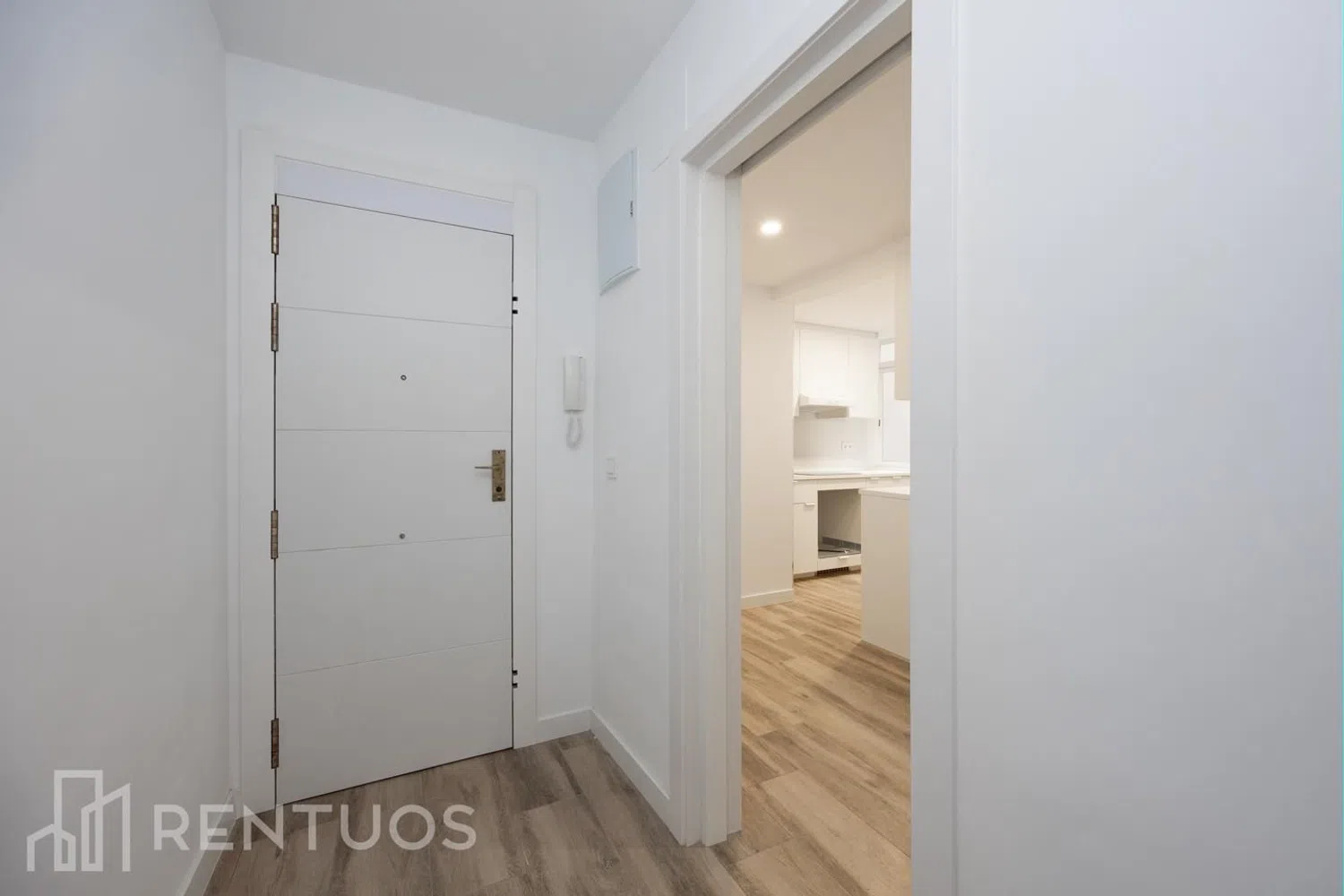 Piso en calle Cabo de San Vicente - Foto 10