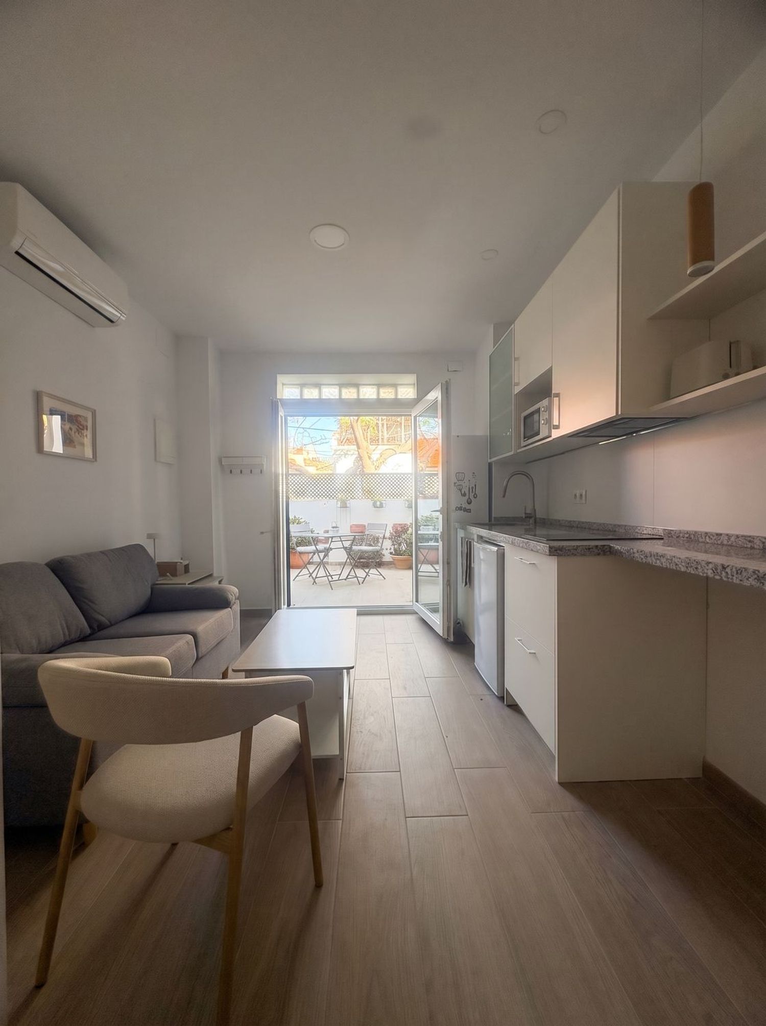 Estudio en calle Fernández Shaw, 5 - Foto 2