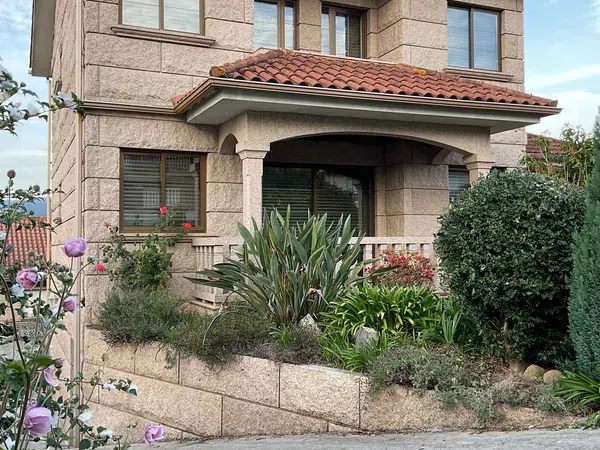 Casa o chalet independiente en Calle Fontiñas, 84, Candean - Cabral, Candean - Cabral - Foto 4