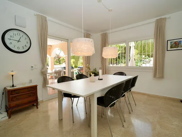 Casa independiente en Urb. villa El Higuerón - Capellanía - Foto 12