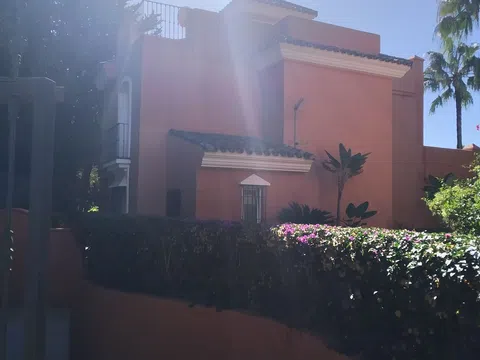 Chalet pareado en avenida de la Gaviota, 6