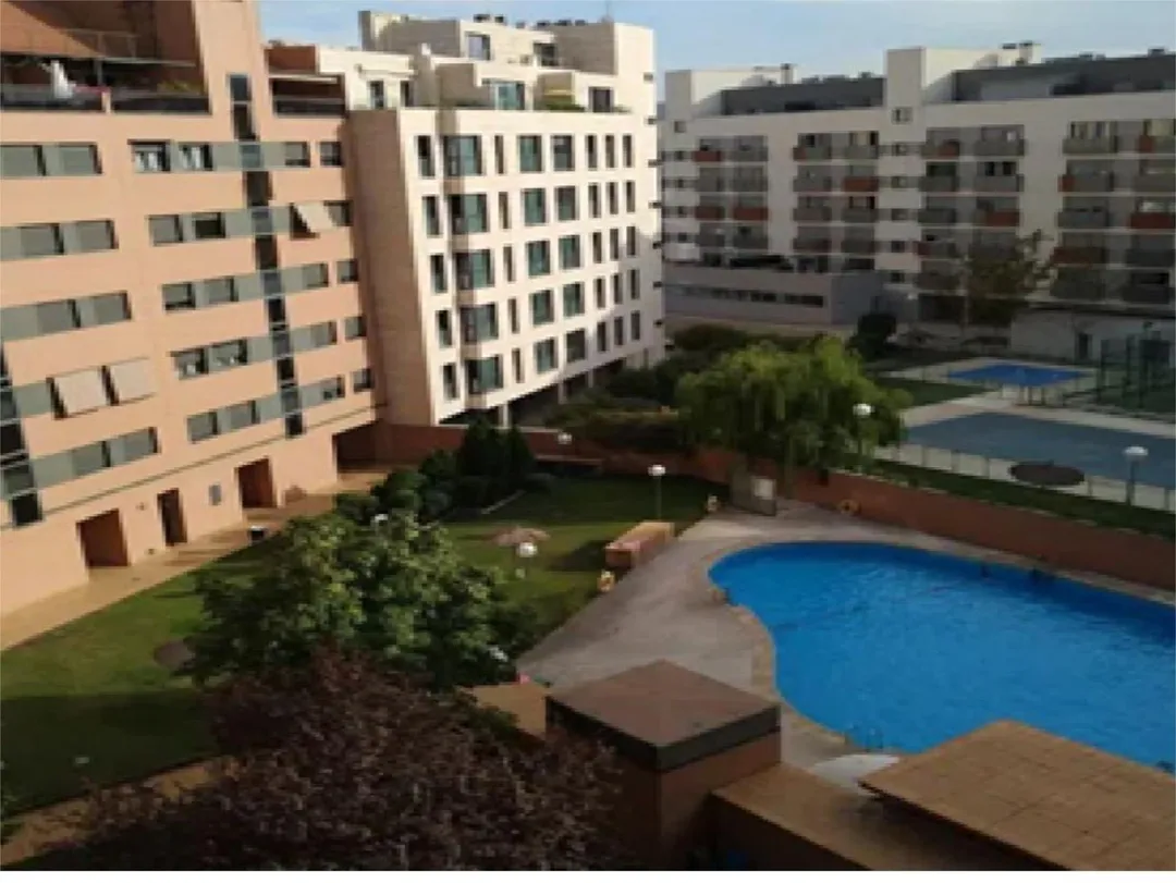 Piso en  Avenida del Camino de Santiago 33