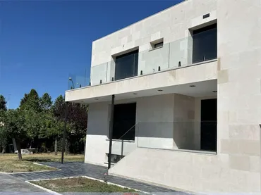 Chalet en  Avenida Villamayor 124 - Foto 5