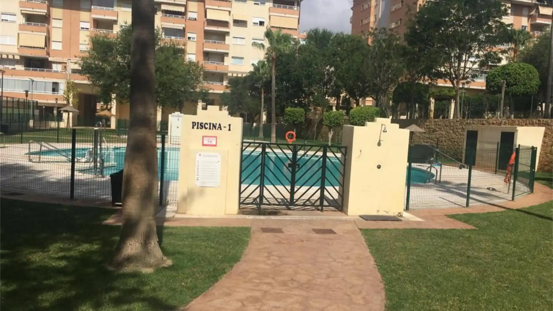 Piso en  Avenida del Editor Ángel Caffarena 21 - Foto 26