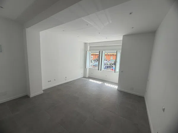 Estudio en Avenida Reyes Católicos, 35 - Foto 5
