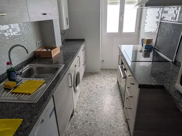 Piso en Barrio Calle Betis - Pagés del Corro - Foto 5