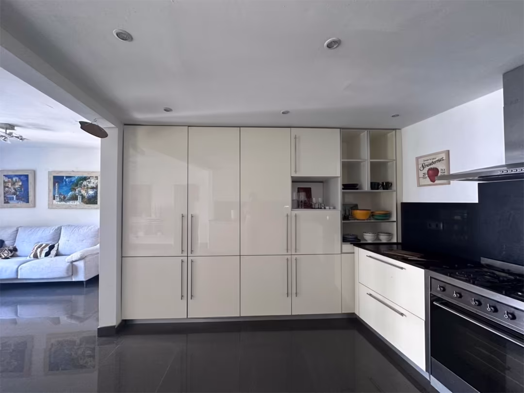 Piso en  Carrer de Rafael Llopart 74 - Foto 6