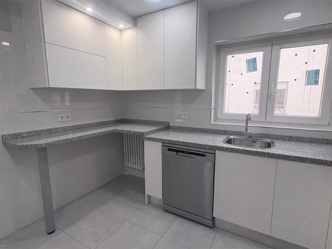 Piso en calle Paseo Canalejas 75-77 - Foto 5