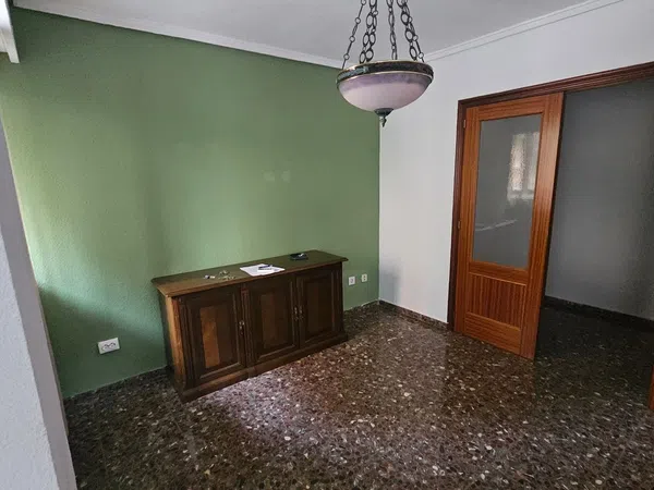 Piso en avenida de Peris i Valero, 110