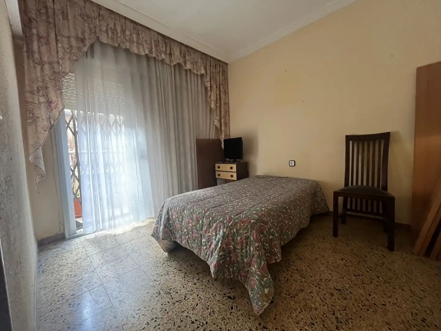 Casa adosada en  Carrer Onze 1 - Foto 5