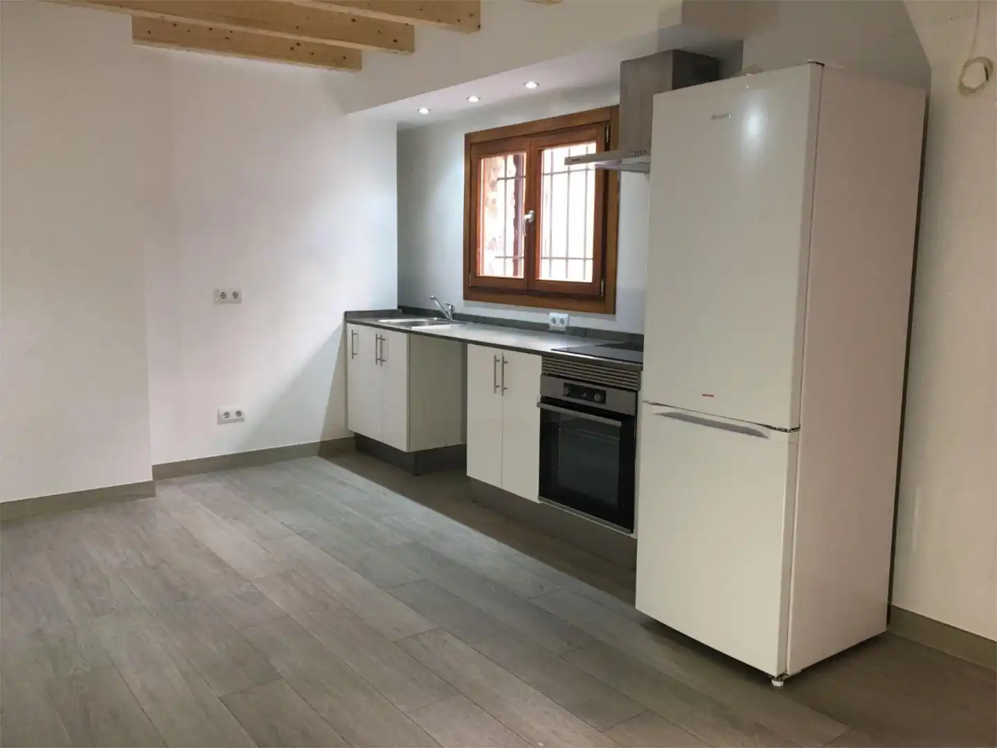 Casa adosada en  Carrer de Santa Catalina Thomàs 16 - Foto 14