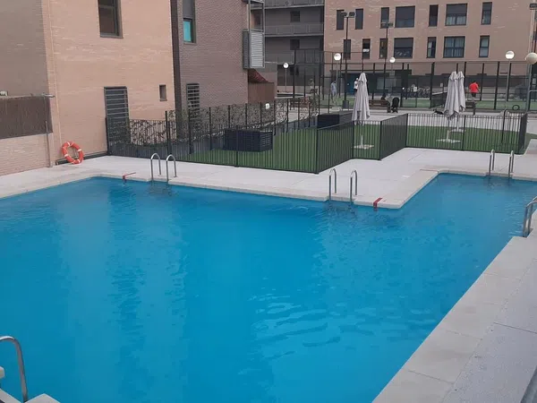 Piso en avenida madrid, 7