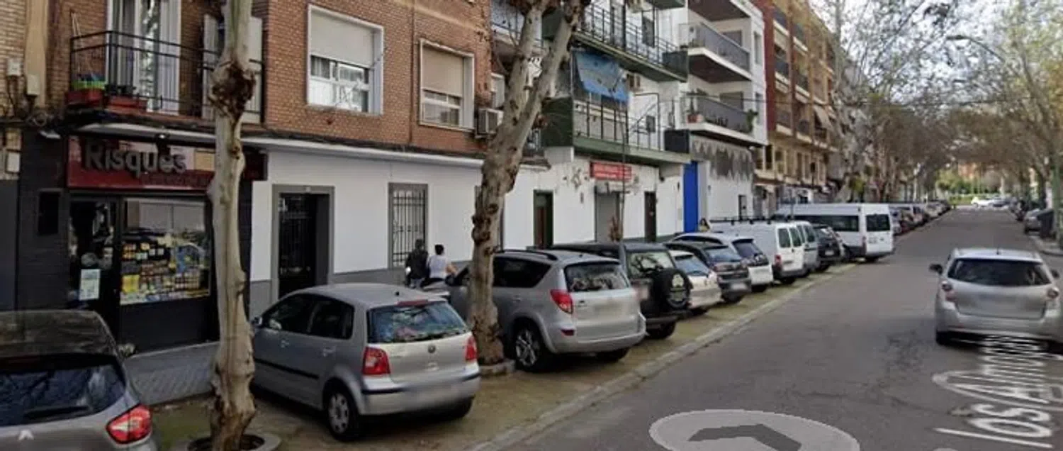 Piso en avenida de los Almogávares, 49 - Foto 2