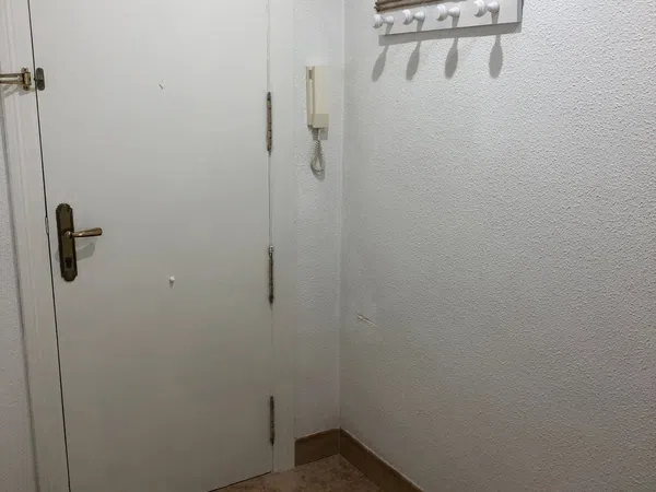 Piso en calle Escenógrafo Bernardo Carratalá, 1 - Foto 2